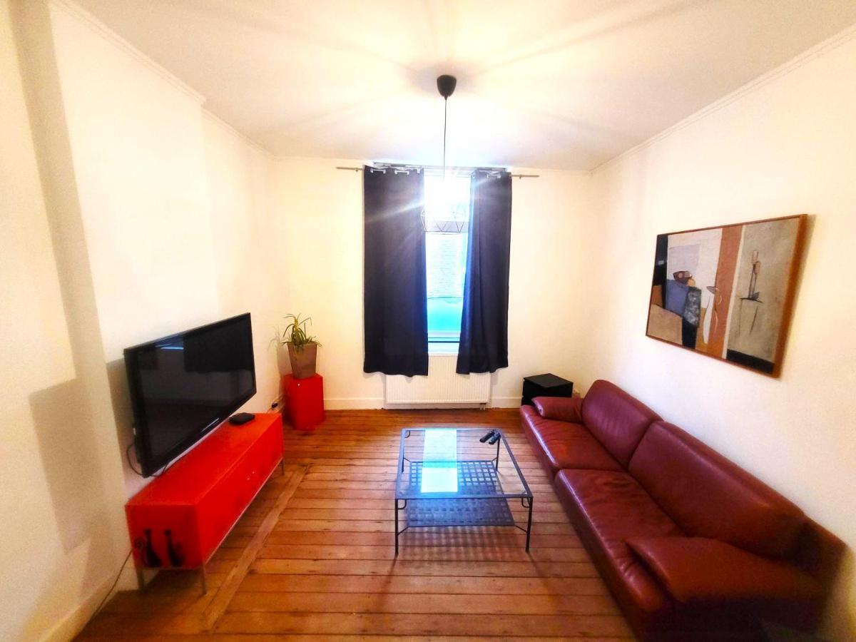 Au logement mosan Namen Buitenkant foto